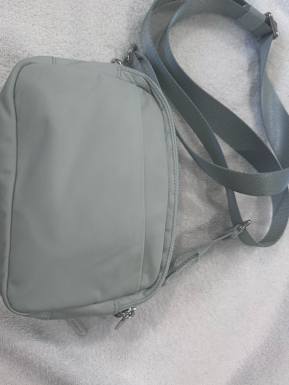 Lululemon Light blue Crossbody Belt Bag - Picture 4 of 12